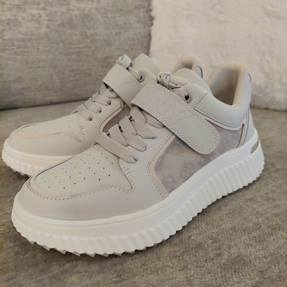 DKNY Loami Wedge Sneaker (color:"Bone") Size 8 NIB - Picture 4 of 12